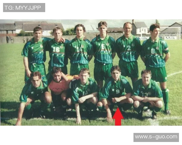 足球明星欧文的全名与成就盘点及其在足球历史上的影响力分析